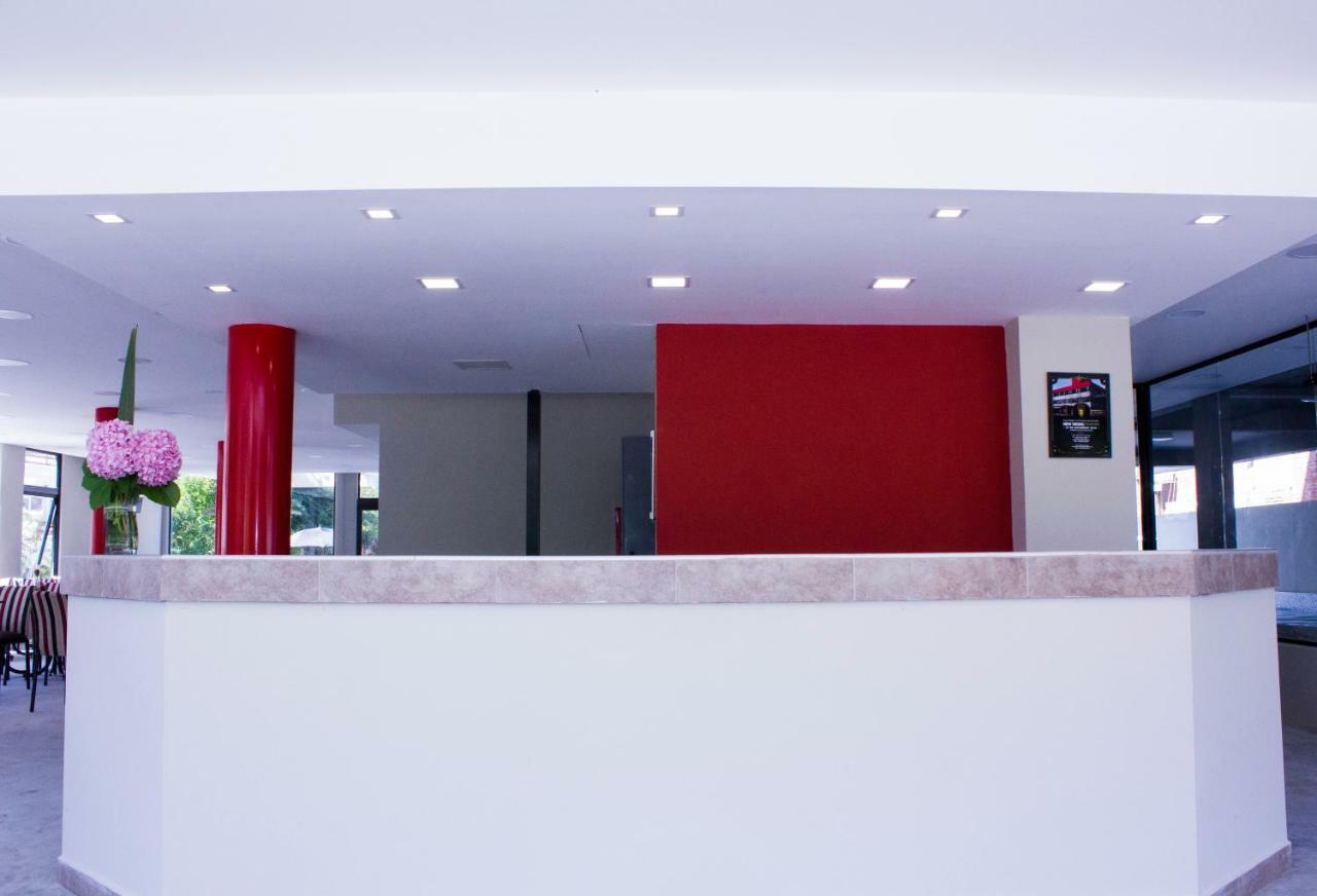 San Remo New Viking Hotel Pinamar Bagian luar foto